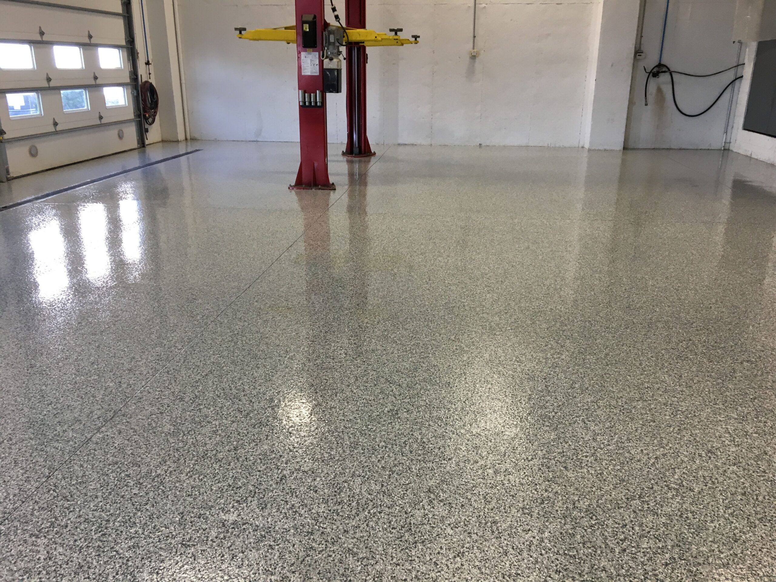 Epoxy Flake Kit | 900 Square Feet | Concrete Floor Supply